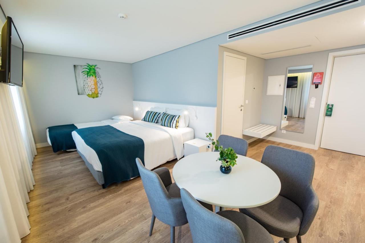 Ilha Hostel & Suites Понта Делгада Екстериор снимка