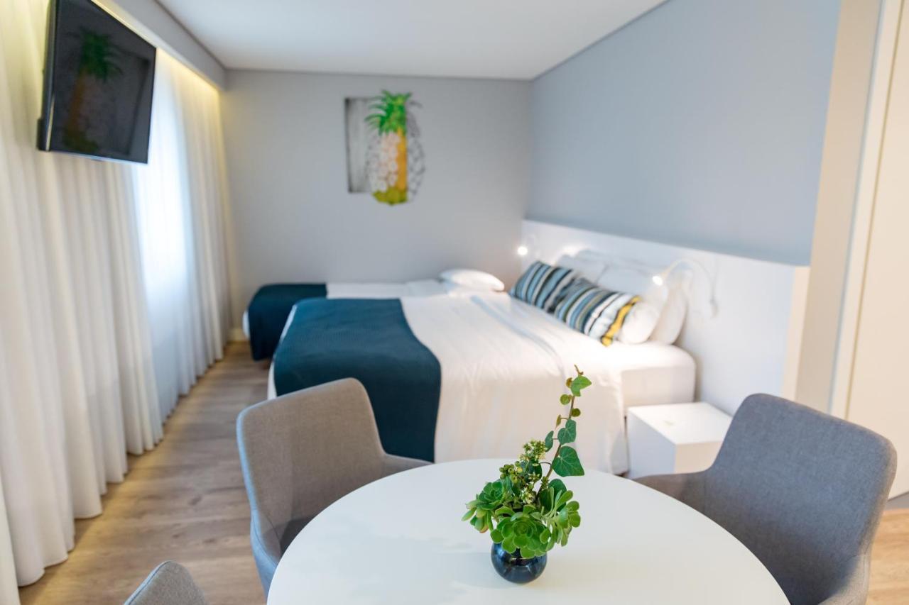 Ilha Hostel & Suites Понта Делгада Екстериор снимка