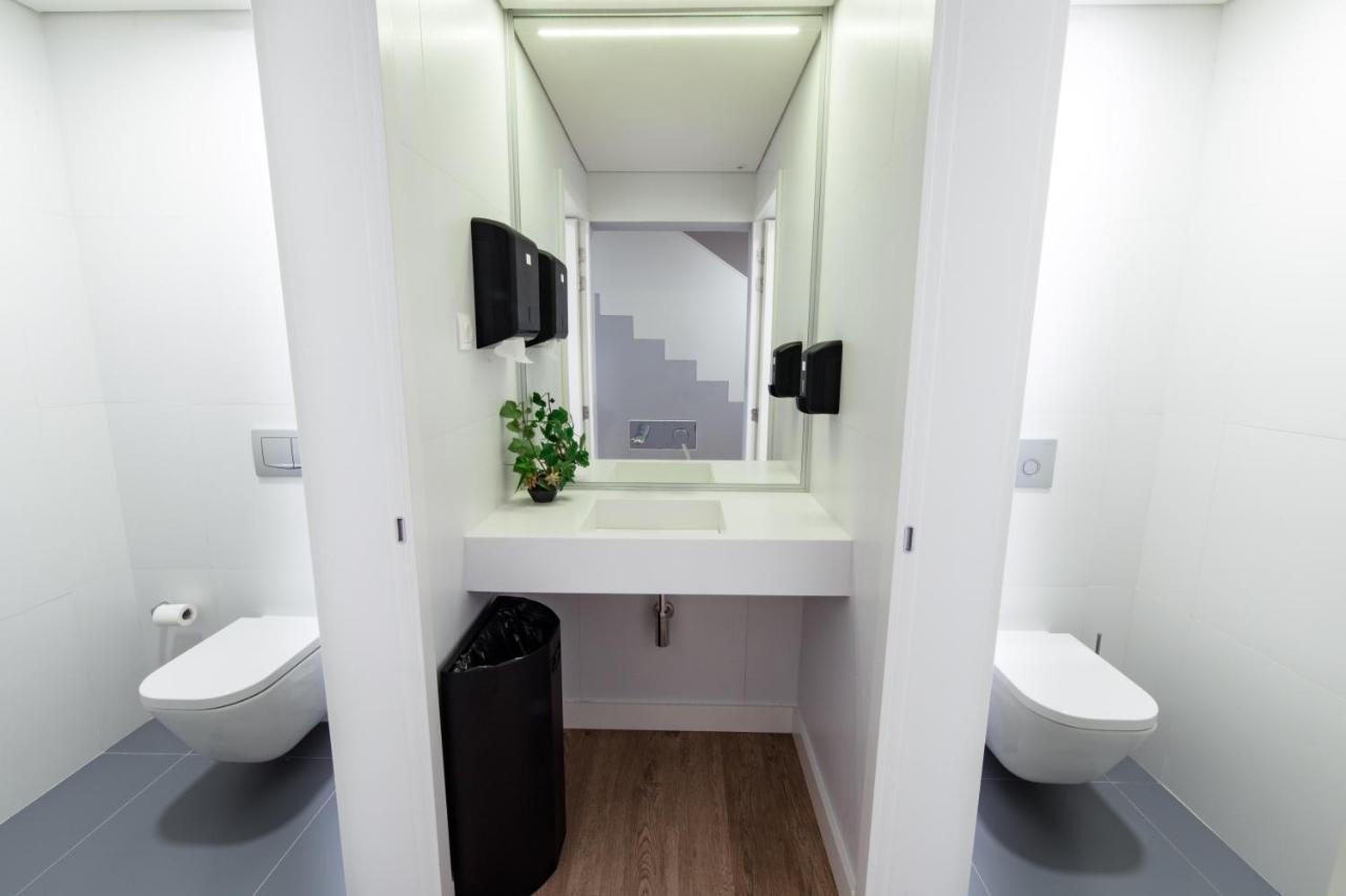 Ilha Hostel & Suites Понта Делгада Екстериор снимка