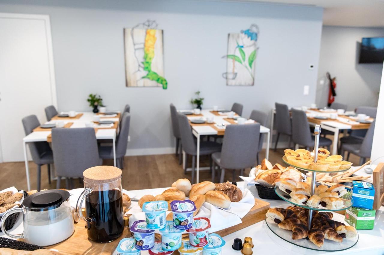 Ilha Hostel & Suites Понта Делгада Екстериор снимка